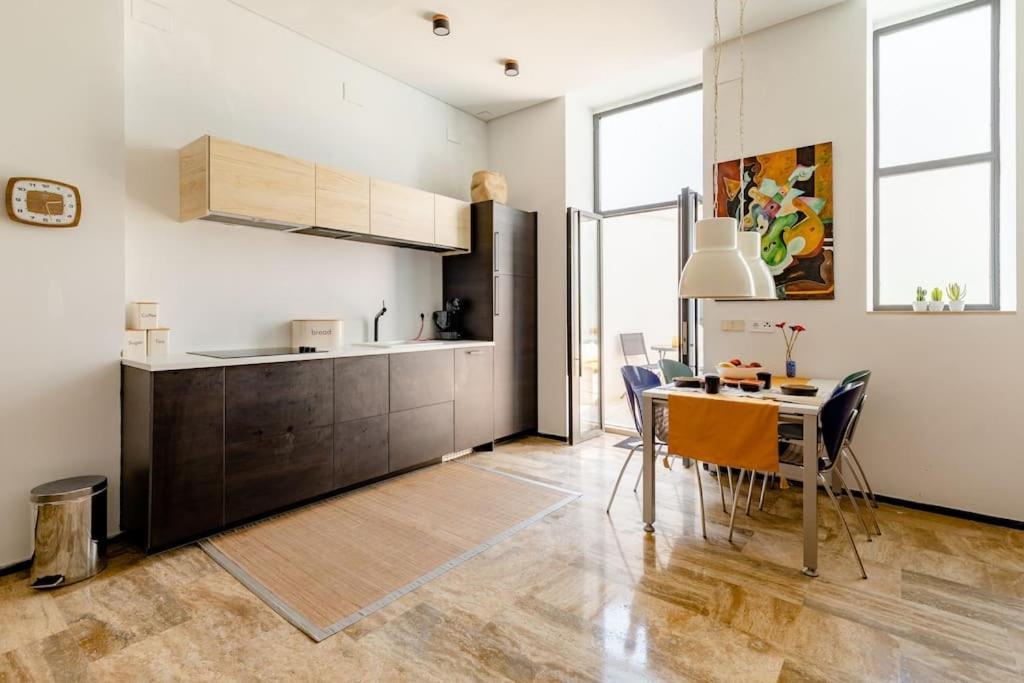 Апартаменты Cozy Loft Patio+Pool +Wifi Валенсия Экстерьер фото