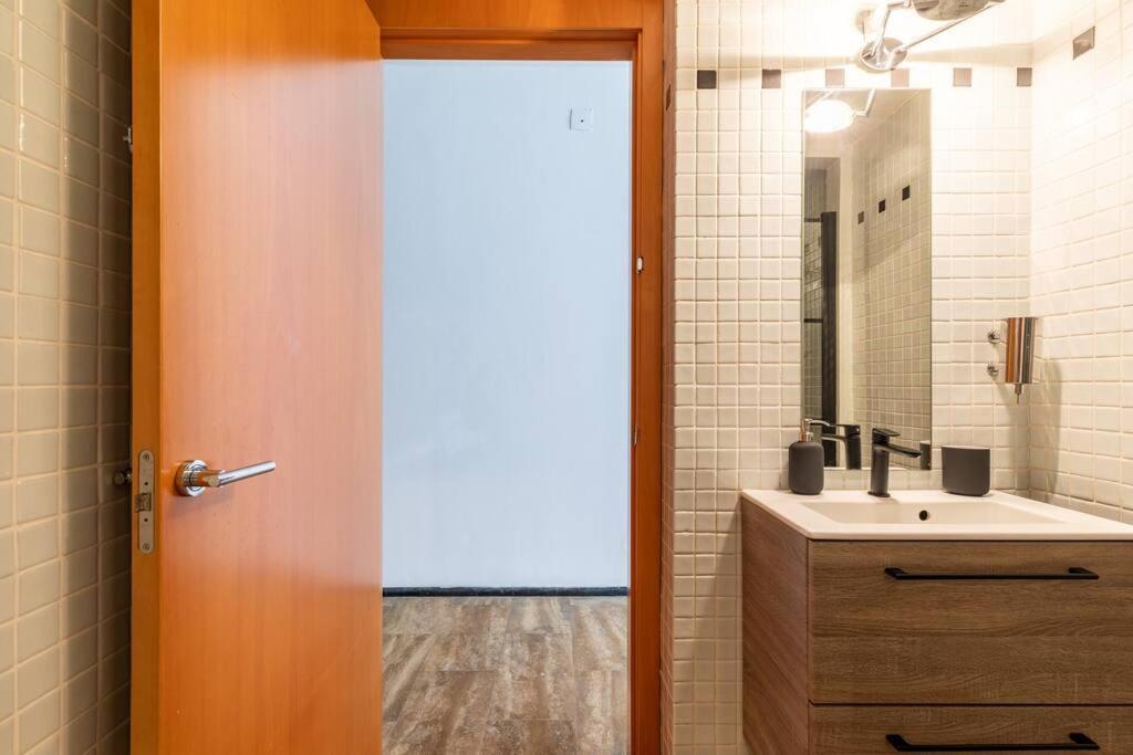 Апартаменты Cozy Loft Patio+Pool +Wifi Валенсия Экстерьер фото